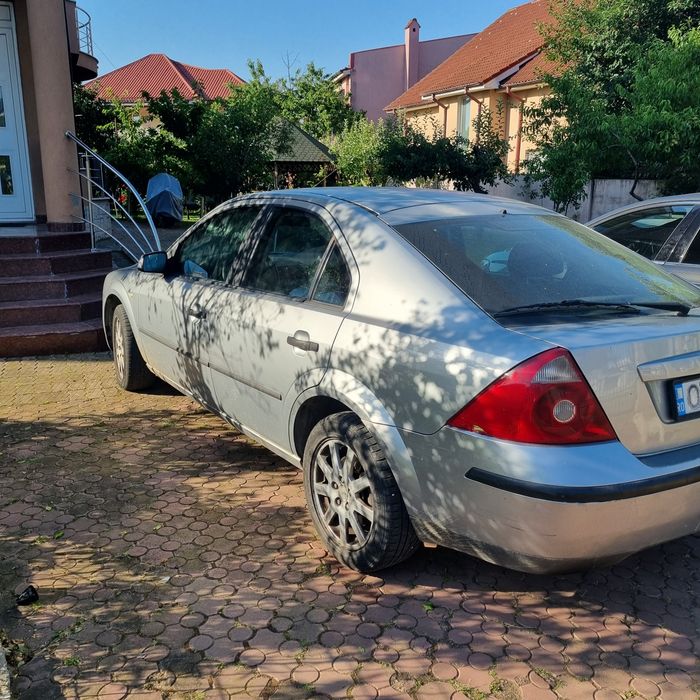 FORD Mondeo 2004 — imagine 2