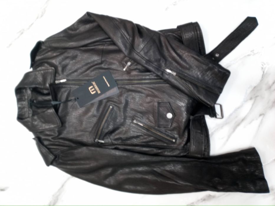 Кожаная куртка женская