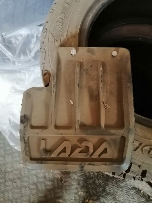 Продам брызговики на ваз 2114