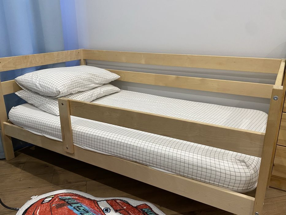 Продам деревянную кровать 90х160