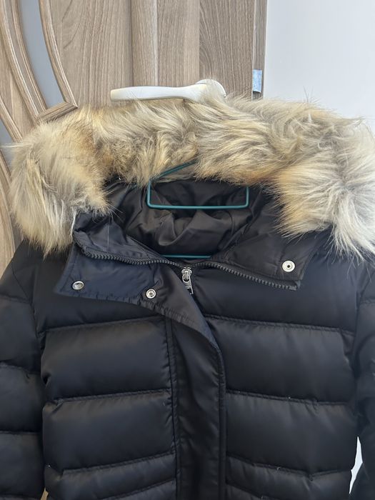 Geaca lunga Calvin Klein, neagra, cu gluga, marimea M