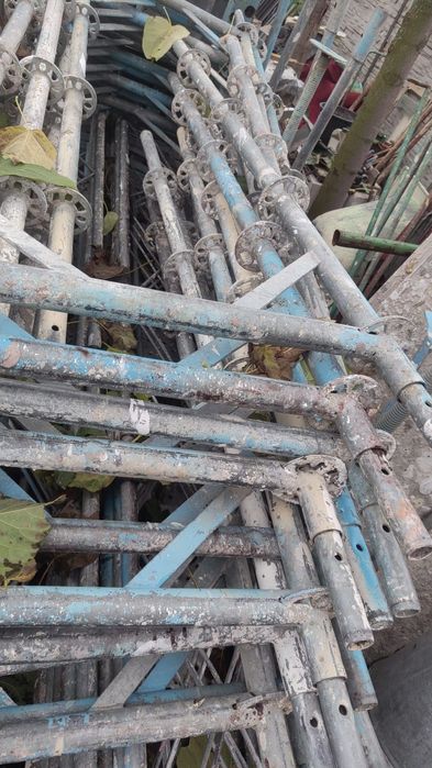 Schela metalica dimensiuni mari si mici