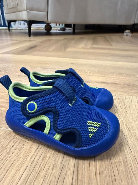 Детски сандали на adidas