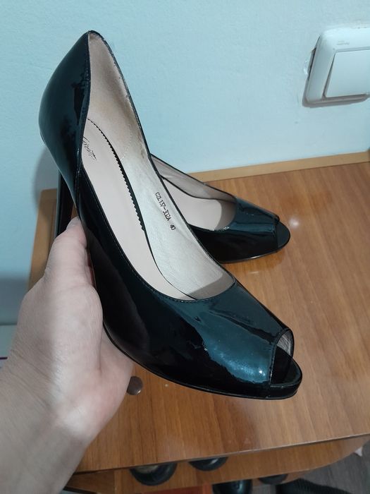 Туфли женские лакированные