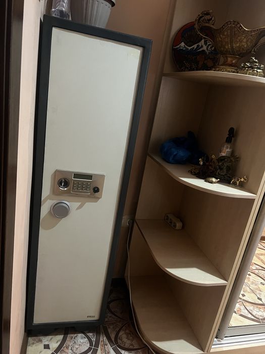 Срочно продам оружейный сейф