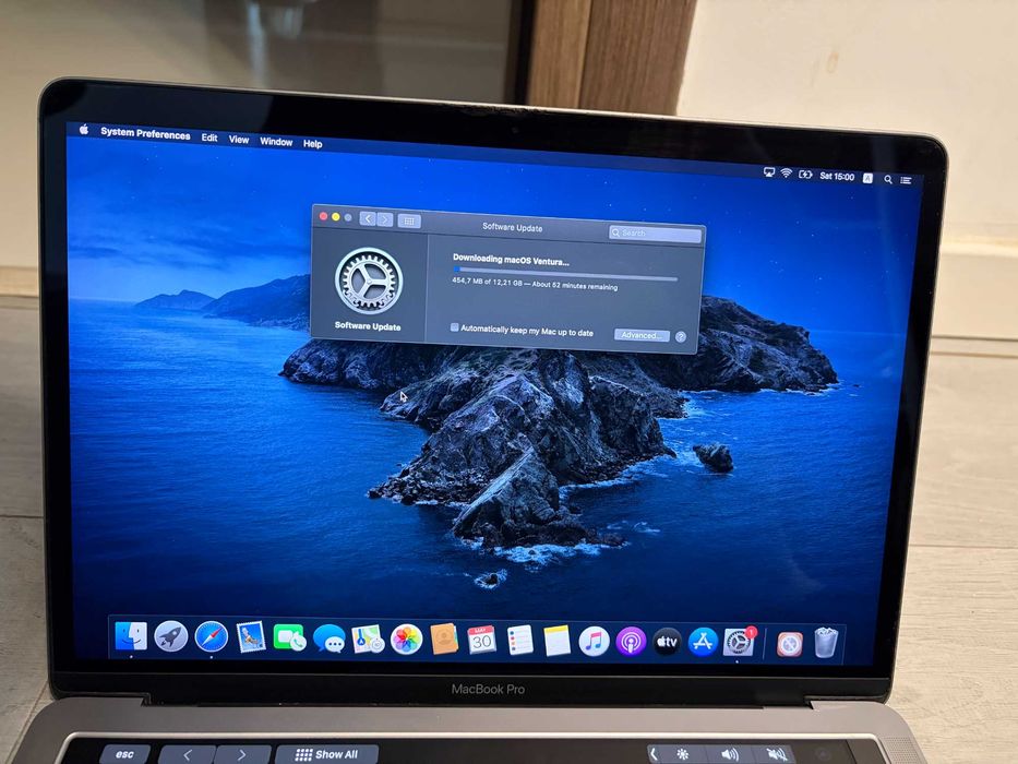 MacBook Pro 13 Touchbar, 2017, Intel i5 Dual Core, 512GB, 8GB RAM, Four Thunderbolt Ports