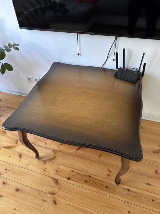 Журнальный столик