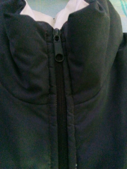 Geacă,,hip hop,, altfel