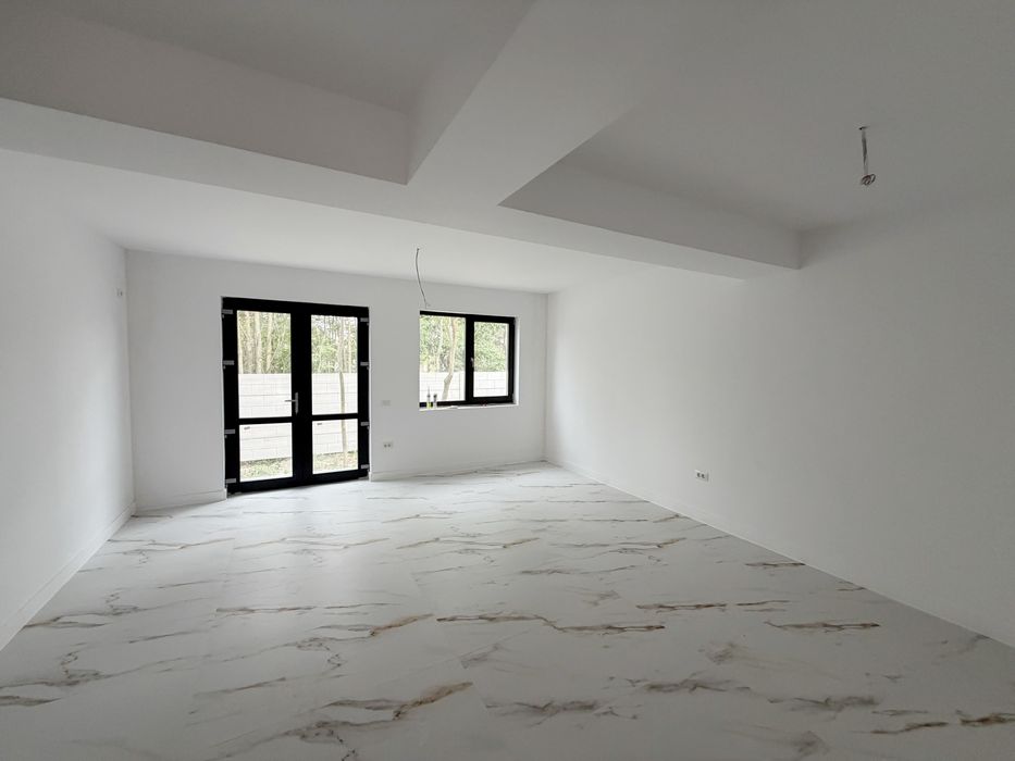 Casa tip Duplex str. Parfumului