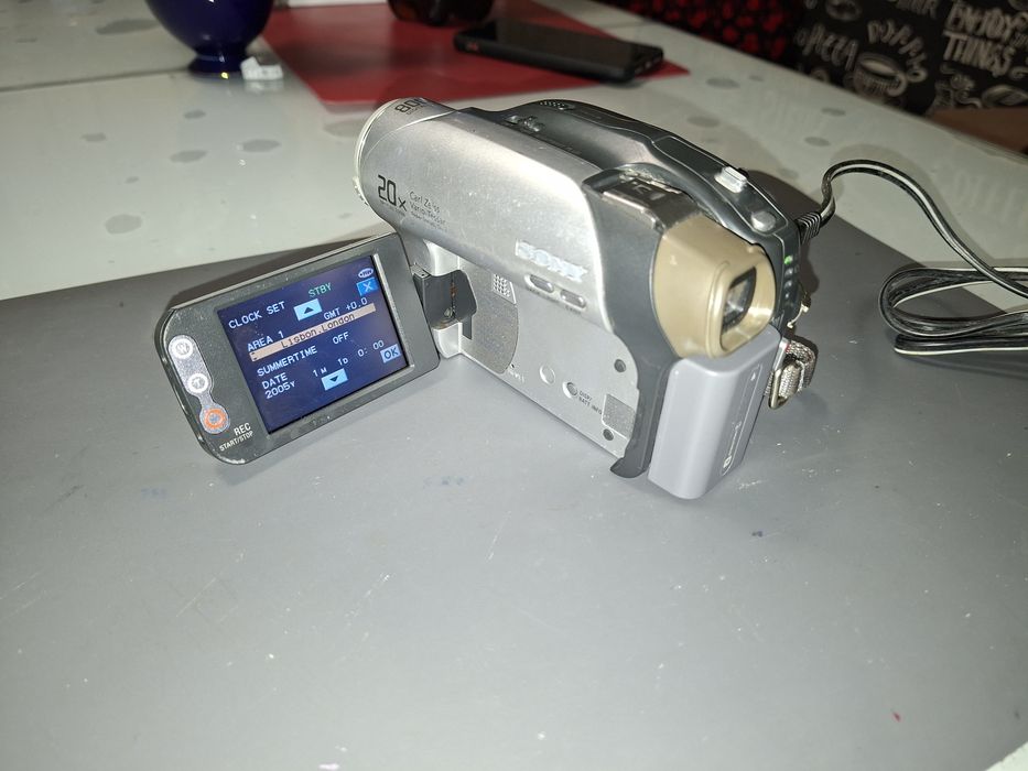 MiniDVD / RW handycam Sony DCR-DVD92E, funcțional, de colecție, cu încărcător