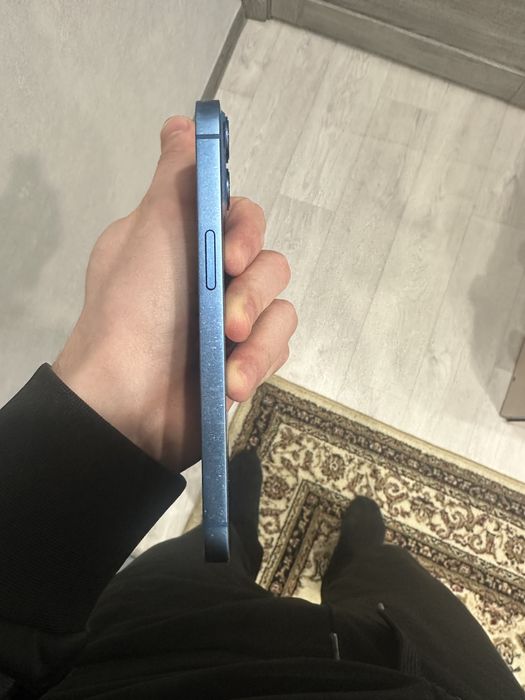 Продам iphone 13