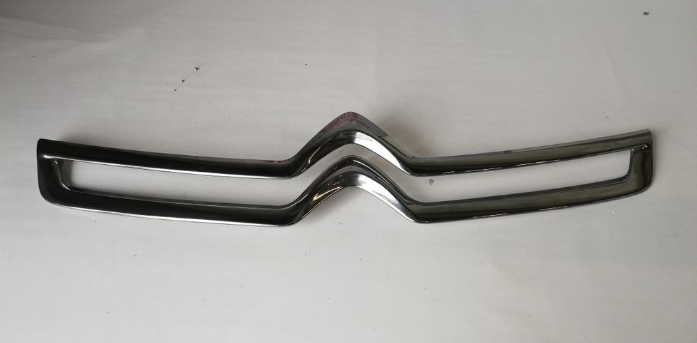 Лайстна за предна решетка Citroen C3 2 Facelift 2013-