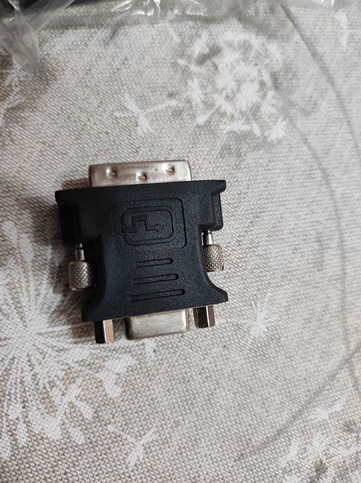 HP преходник адаптер VGA - USB / Display port USB за няколко монитора