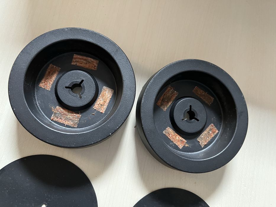 Set nab-uri Tandberg cu distantiere