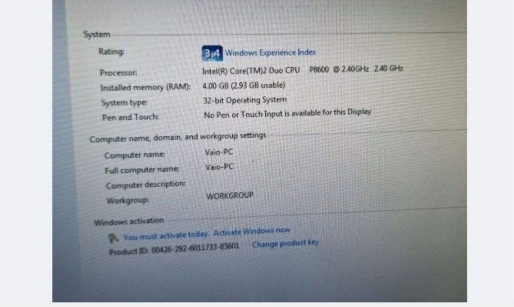 Laptop Sony Vaio cu doua pete pe display