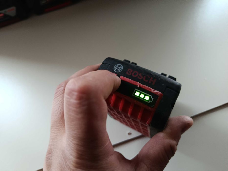 BOSCH 5.0Ah 18V acumulator baterie sursa autofiletanta bormasina