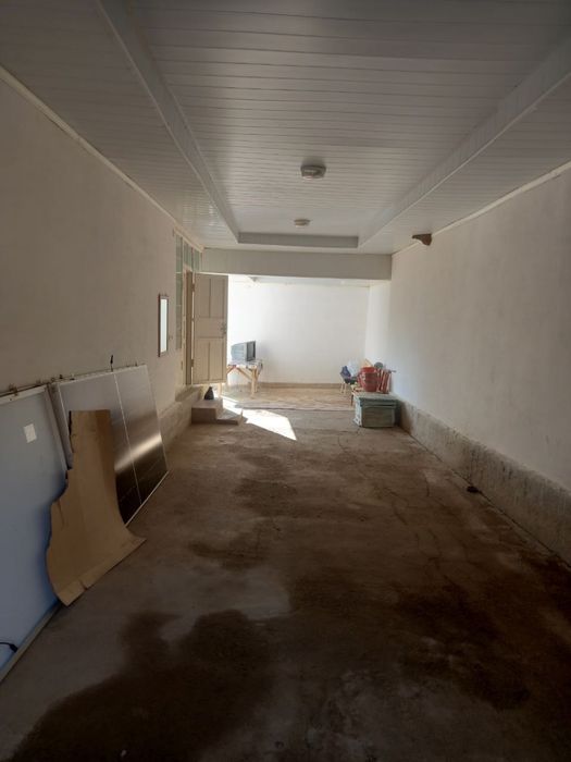 Уй сотилади Така-Янгок кишлогида Нефрит томонда