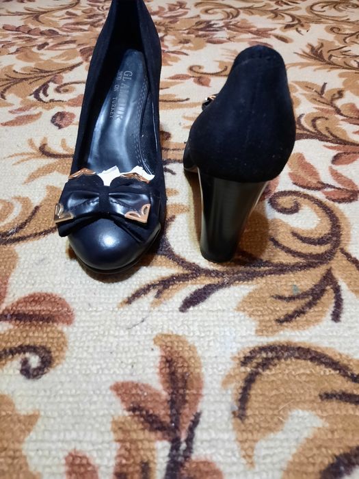 Продам туфли женские