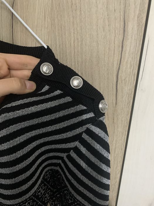 Guess пуловер, запазен, оригинален