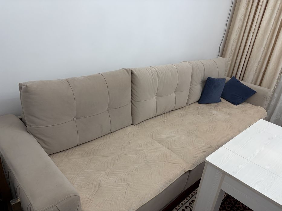 Диван для гостиной