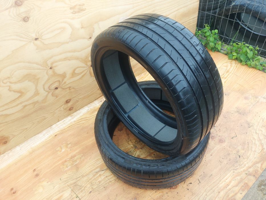 175 lei bucata! Doua anvelope de var 265 35 r22 Pirelli P Zero