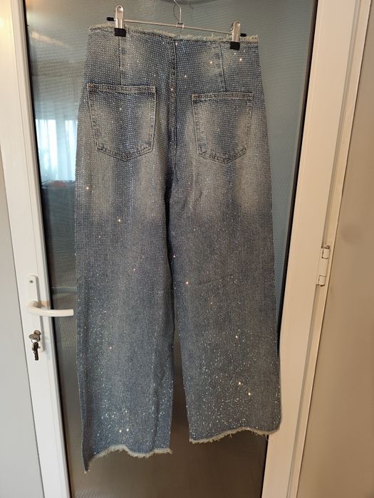 Blugi cu cristale sclipici