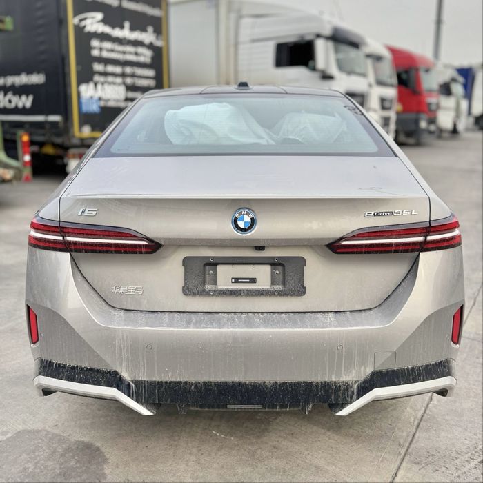 BMW i5 35L eDRIVE 2024 йил