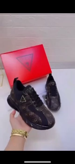 Дамски обувки Guess