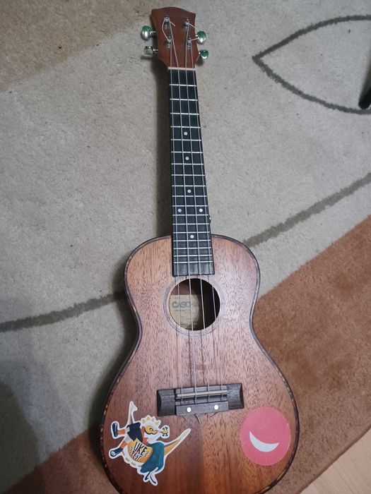 Укулеле Cascha с Нови Струни