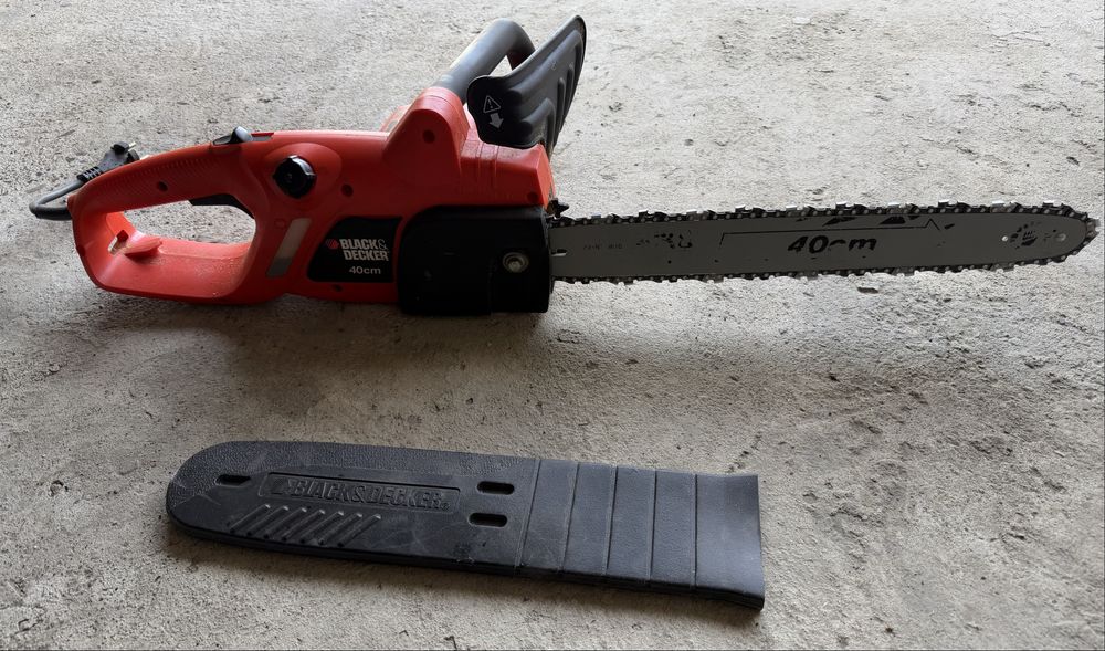Fierastrau electric Black&Decker 40cm 1600W
