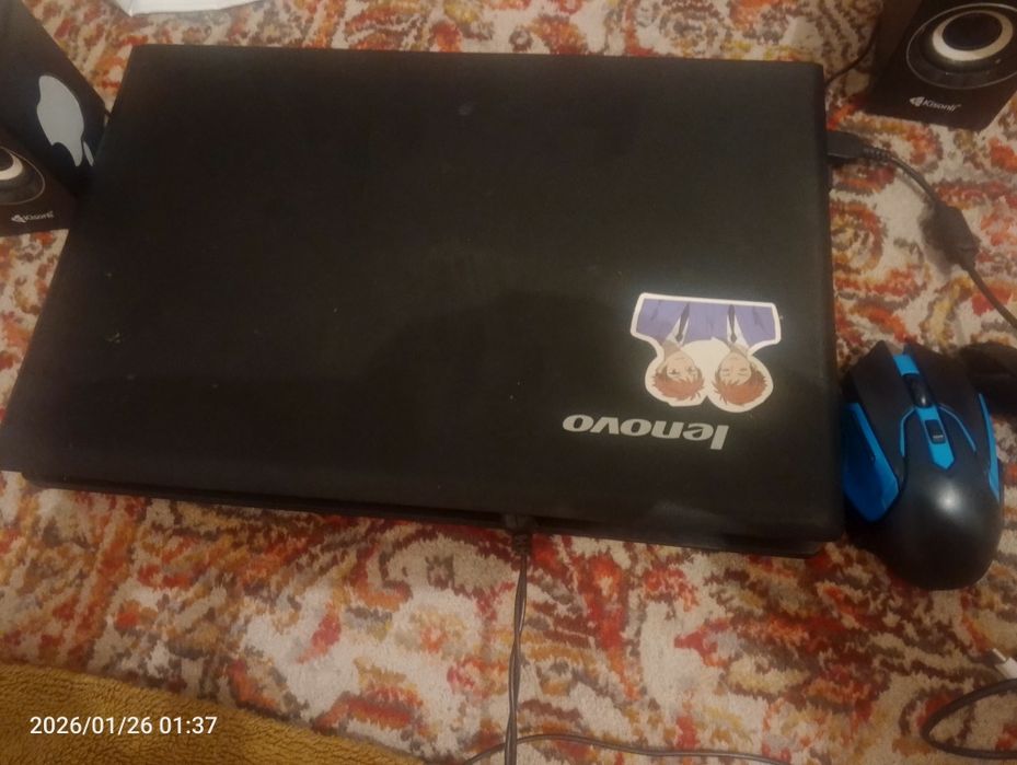 Леново ноутбук.   ,,