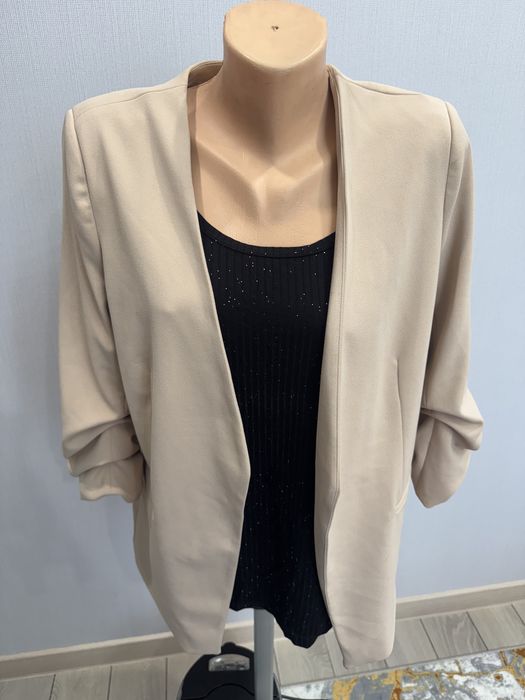 Пиджак костюмммм