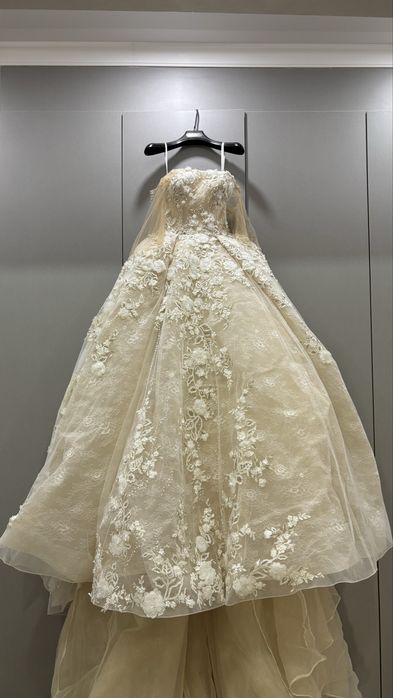 Продам свадебные платья