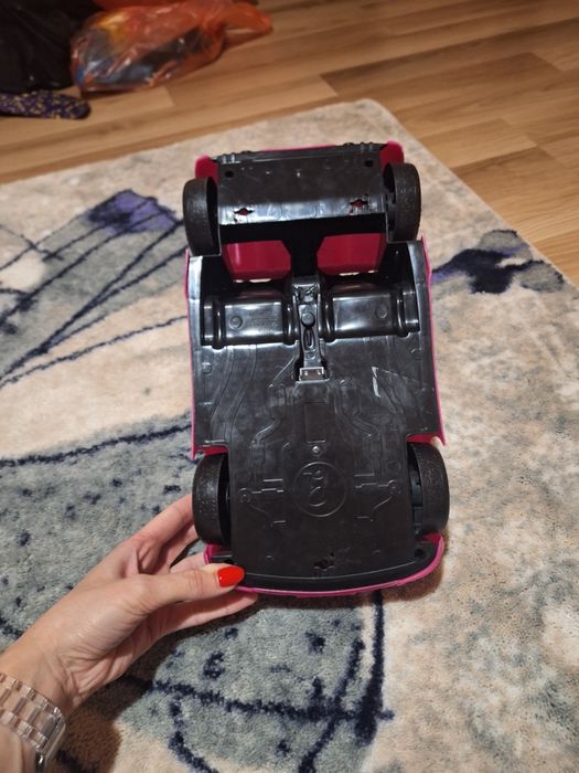 Barbie розово кабрио / кола