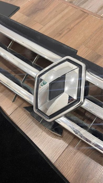 Продам логотип Renault