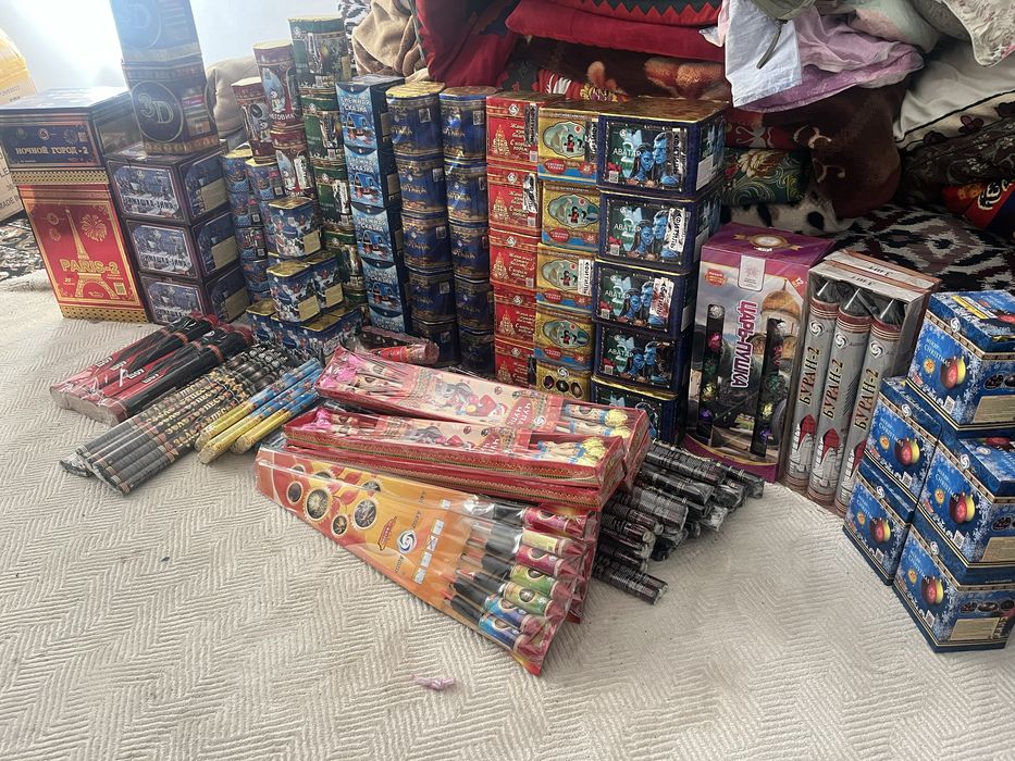 Салюты, фейерверкы, петарды