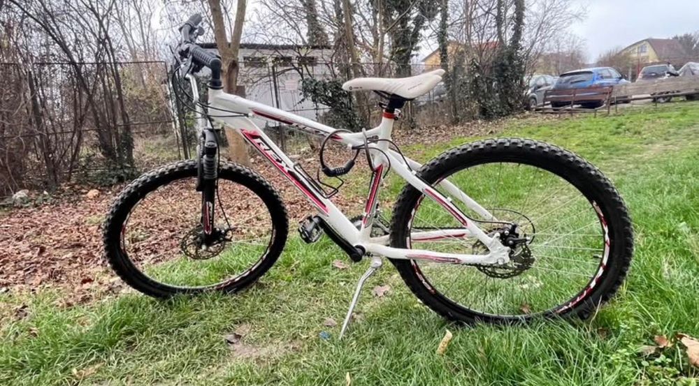 bicicleta este buna si merge perfect