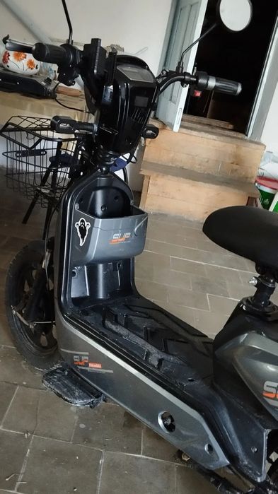 Продаю электро скутер