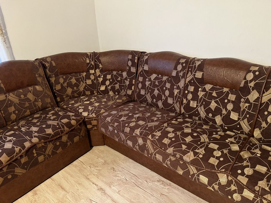 Coltar extensibil cu fotoliu