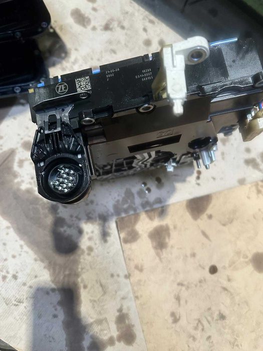 мехатроник клапанно тяло БМВ E60 E70 F10 F15 F20 F30 F36 G30 G20 G42