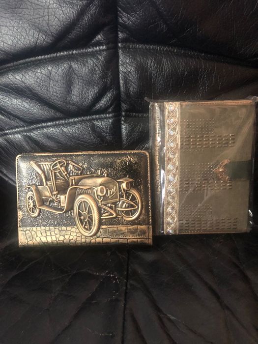 Ръчно изработени тефтери и кутии