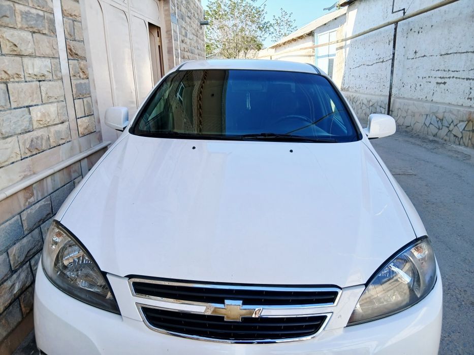 Шевролет жентра сотилади