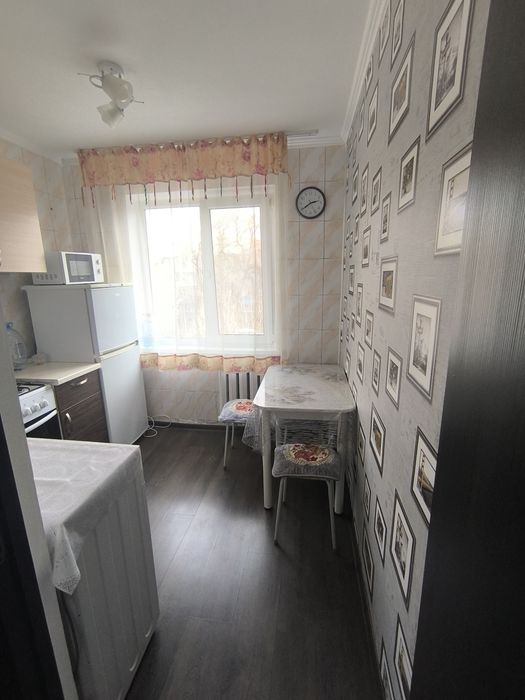 Сдам квартиру посуточно 1 к,8 мкр