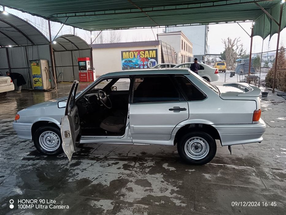 Lada samara 2115