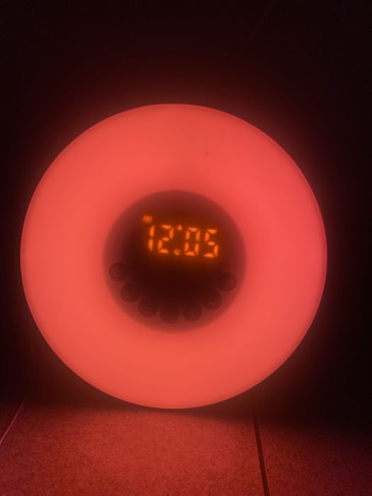 Ceas deșteptător/  lampa cu lumină răsărit & Radio FM