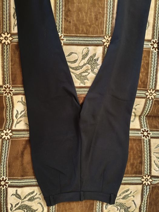 Чёрные классические брюки женские