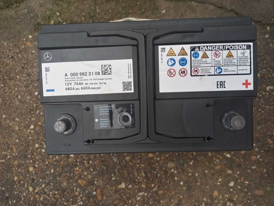 Baterie auto Varta Mercedes Benz 12V 74Ah 680 A an 2022