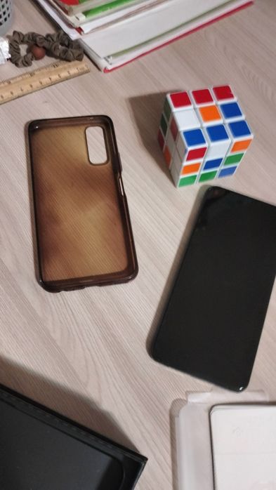 Продам Смартфон Vivo Iqoo U1