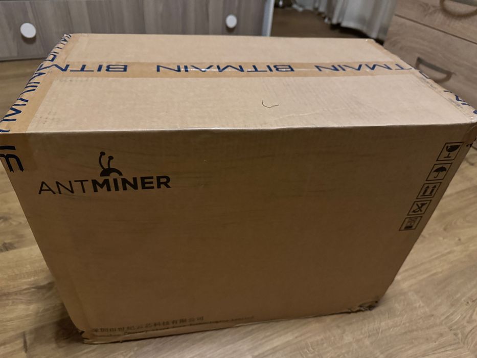 BITMAIN ANTMINER S19j Pro-104Th-Наличен, Чисто Нов!