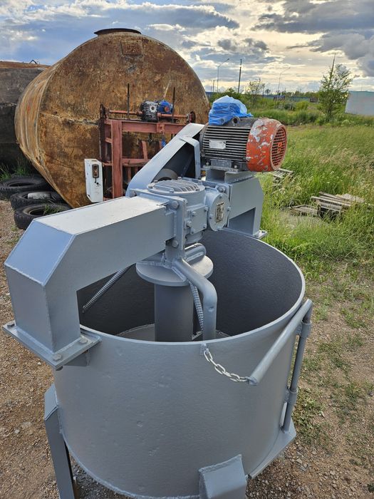 Продаю бетономешалку 380 v